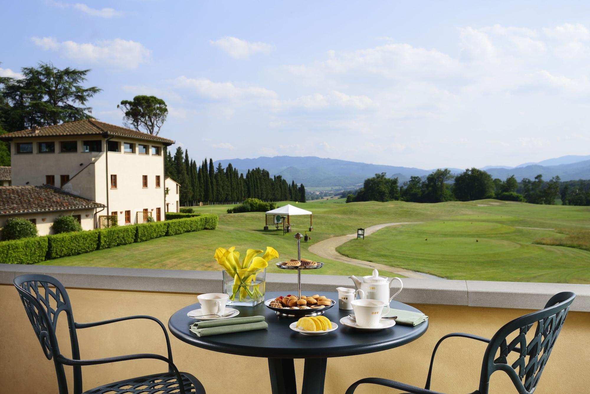 Unahotels Poggio Dei Medici Toscana Scarperia Exterior photo