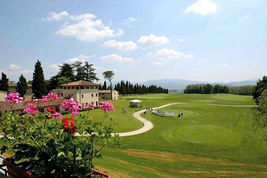 Unahotels Poggio Dei Medici Toscana Scarperia Exterior photo