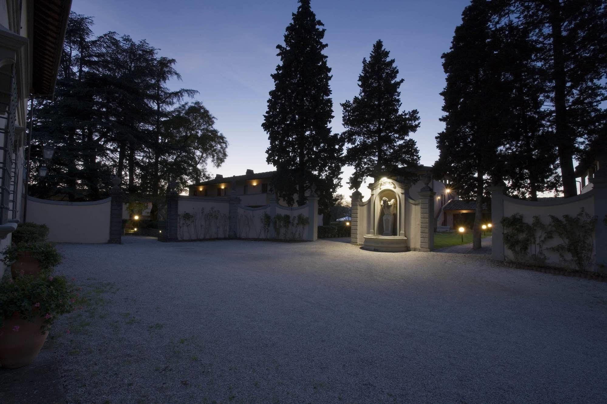 Unahotels Poggio Dei Medici Toscana Scarperia Exterior photo